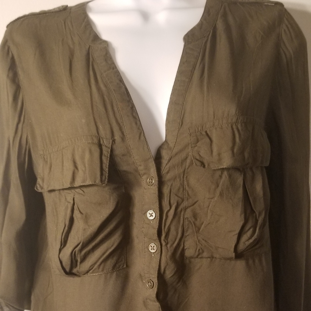 Gap Buttoned Collarless Blouse - image 6